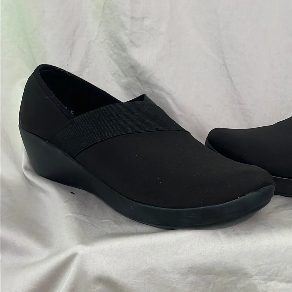Crocs dual comfort Women's Black Slip-On Shoes Good Used Condition - Picture 5 of 11